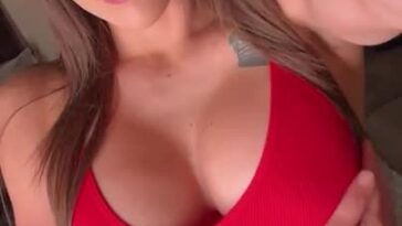 Hot big tits brunette on tiktok